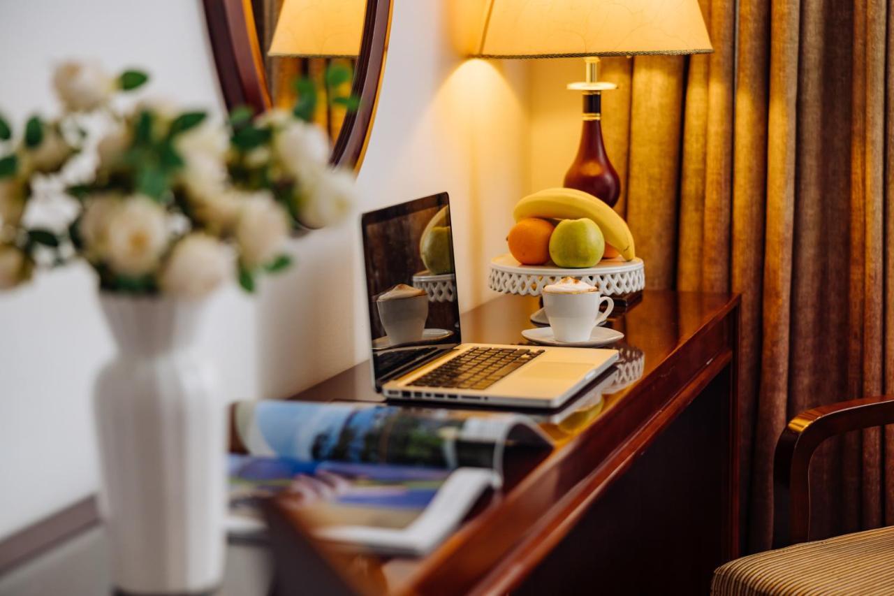 Garni Hotel Planeta Inn Novi Sad Bagian luar foto
