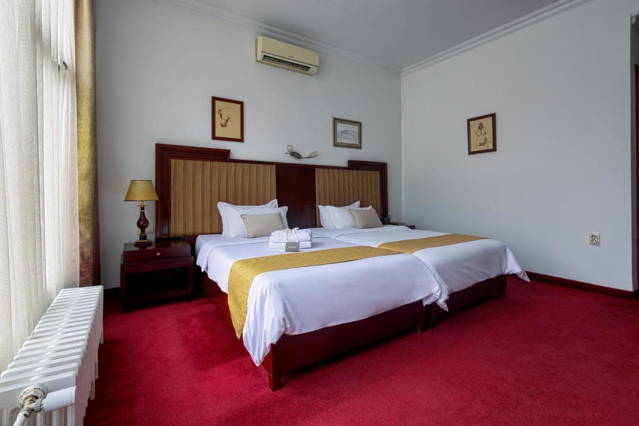 Garni Hotel Planeta Inn Novi Sad Bagian luar foto