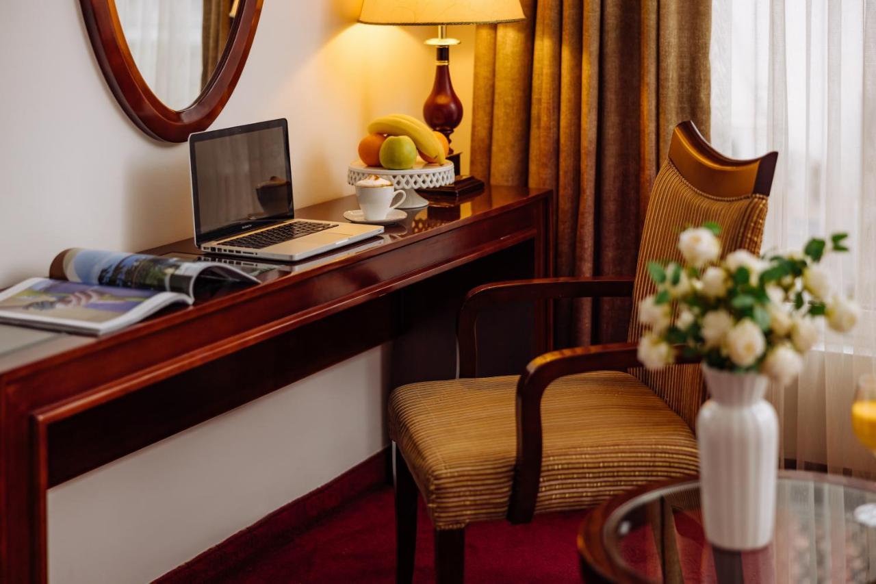 Garni Hotel Planeta Inn Novi Sad Bagian luar foto