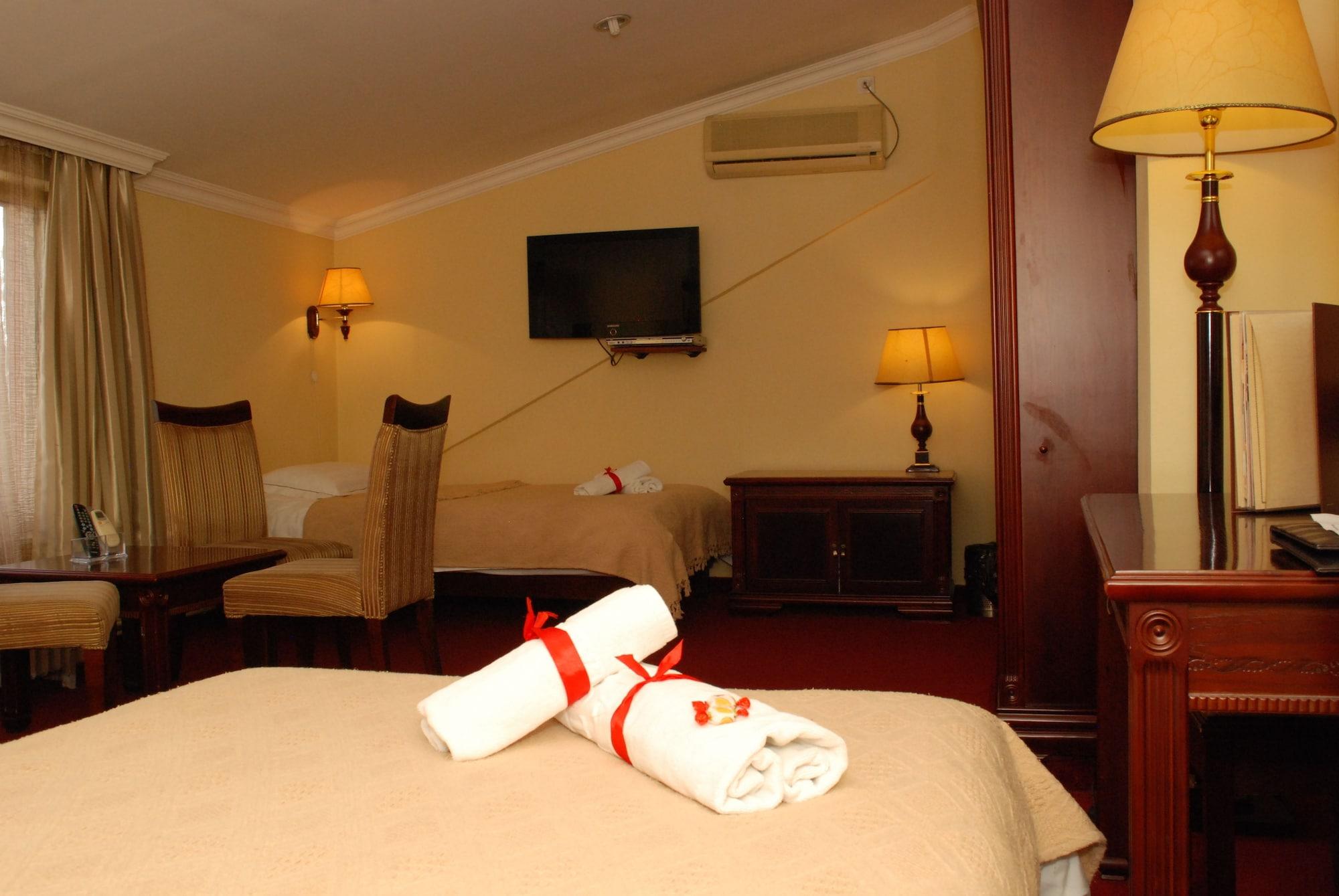Garni Hotel Planeta Inn Novi Sad Bagian luar foto