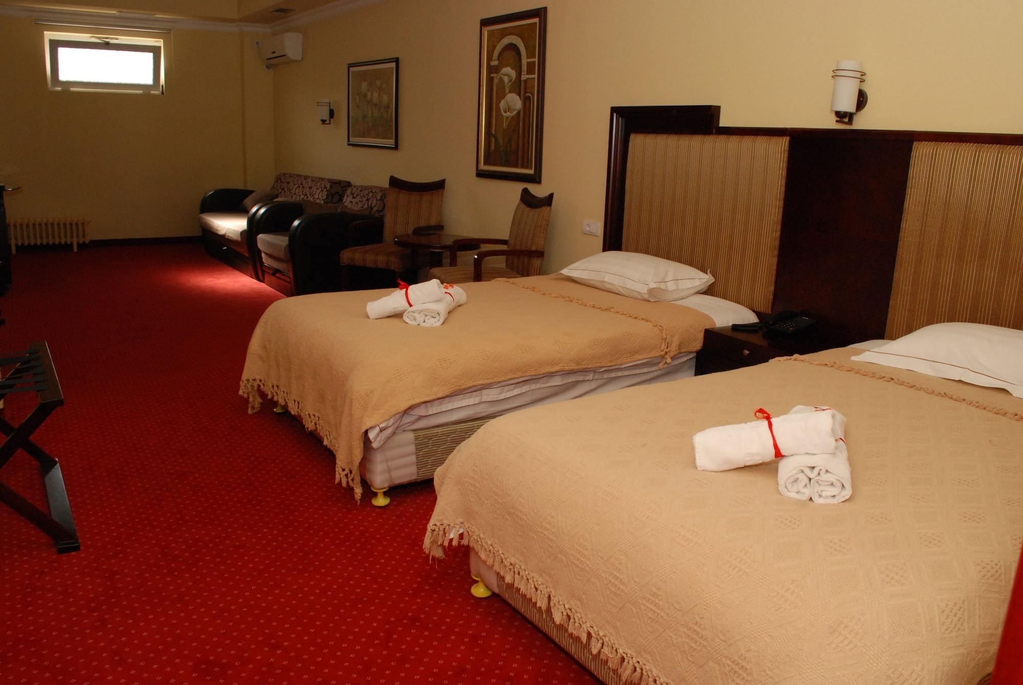 Garni Hotel Planeta Inn Novi Sad Bagian luar foto
