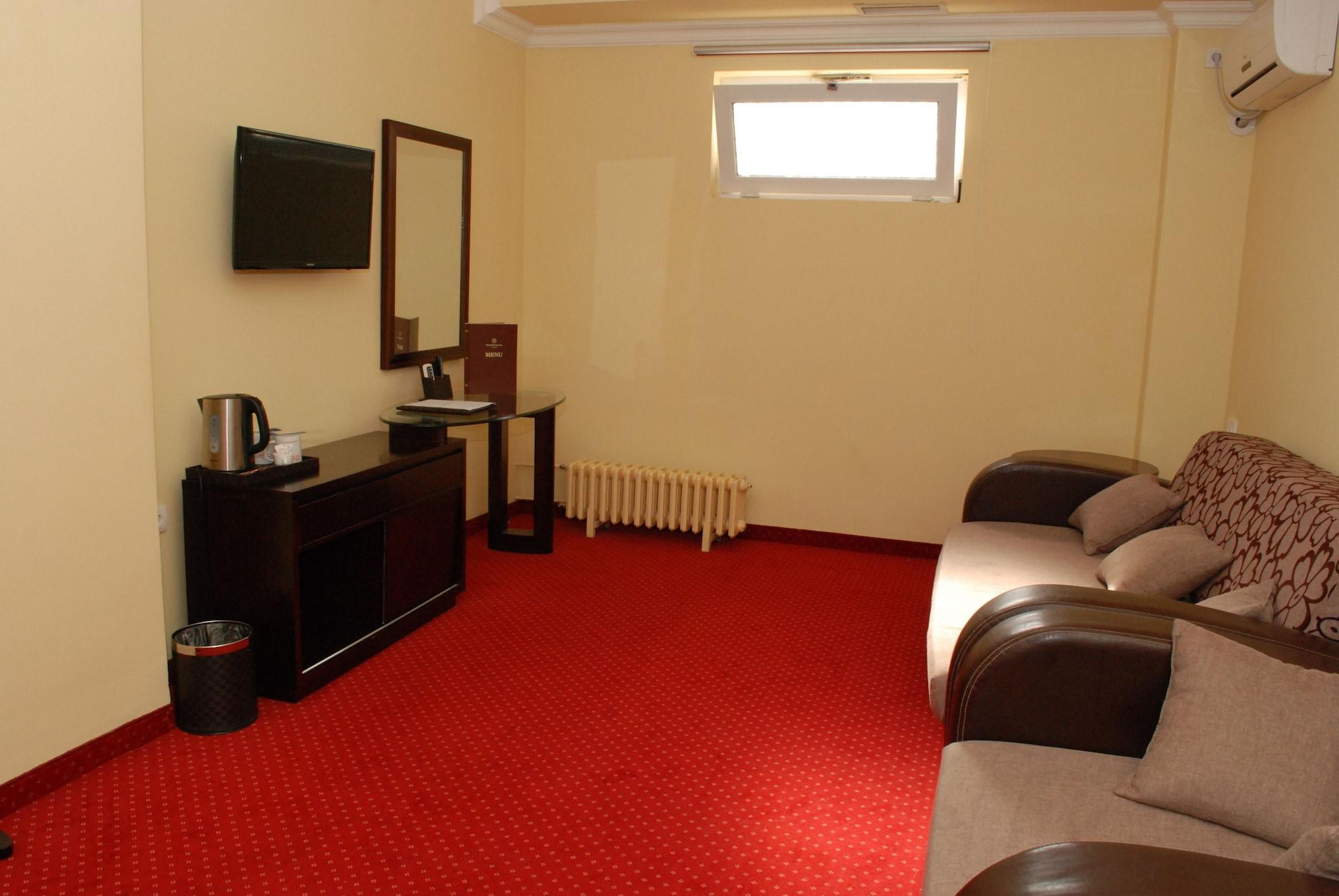 Garni Hotel Planeta Inn Novi Sad Bagian luar foto