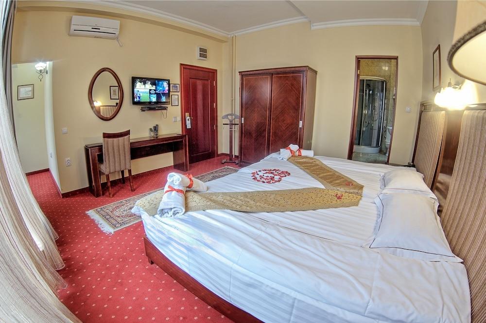 Garni Hotel Planeta Inn Novi Sad Bagian luar foto