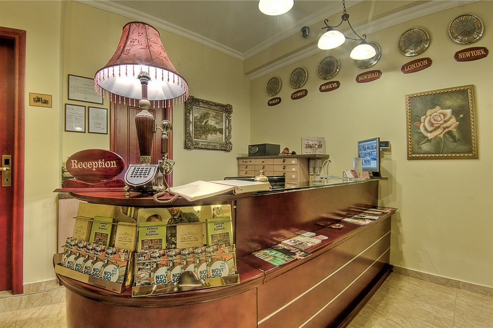 Garni Hotel Planeta Inn Novi Sad Bagian luar foto
